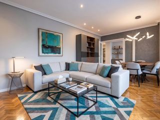 Etagenwohnung in Argüelles