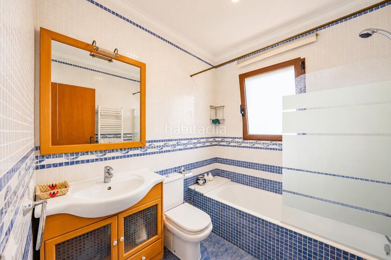 Foto 7fe3d3c0-8958-4877-9256-640469a66a26. Edificio in Centro Pedreguer