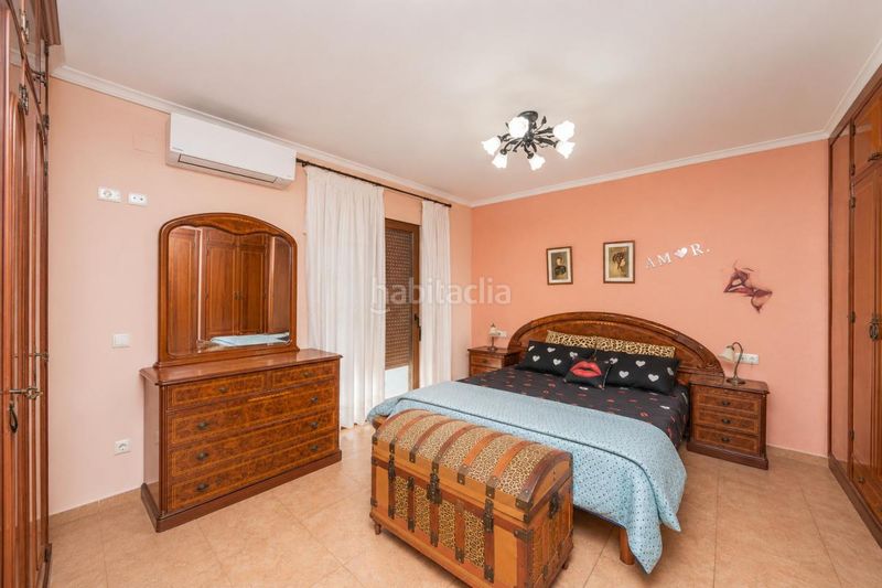 Foto c9bd4f8d-a848-4b06-bb01-f8c779c1da2f. Edificio in Centro Pedreguer