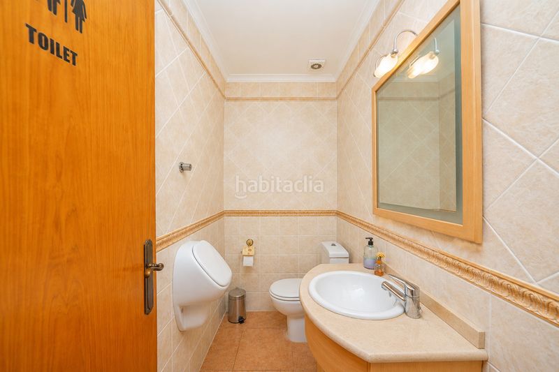 Foto cc64efff-a544-4b84-ac79-f2bf986082b6. Edificio in Centro Pedreguer