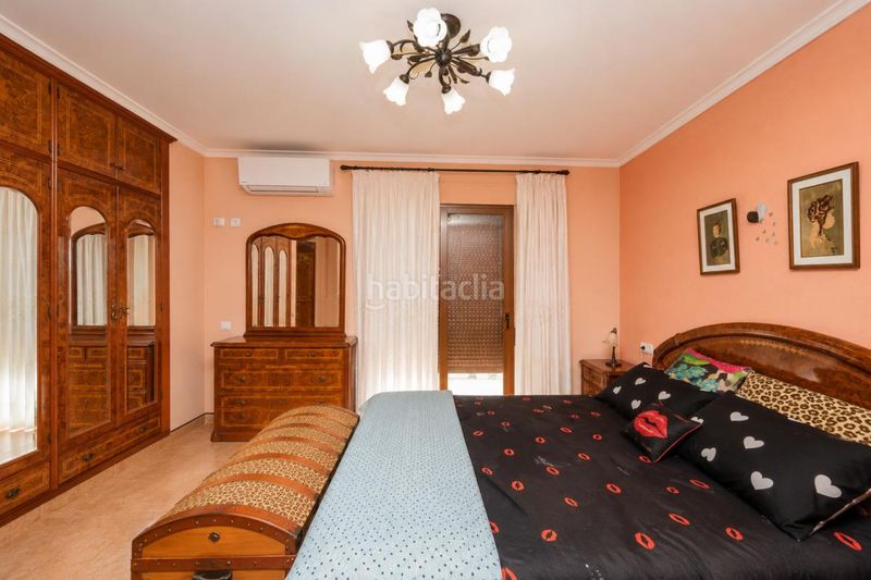 Foto ea9878b4-655f-45ee-a905-cd26f478f231. Edificio in Centro Pedreguer