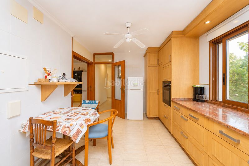 Foto f47d653f-977b-4948-8ae1-b036623840c7. Edificio in Centro Pedreguer