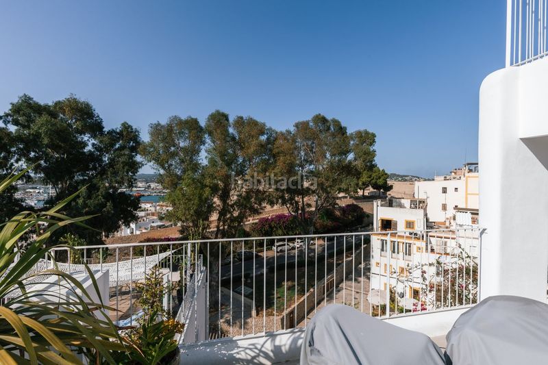 Foto 0eb64968-53f9-43ba-8c16-8c3831125e4e. Dúplex amb calefacció a Dalt Vila-La Marina Ibiza
