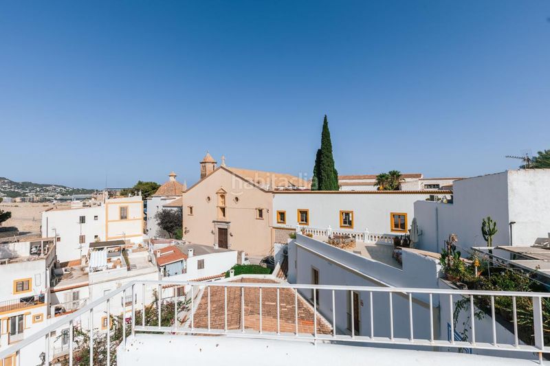 Foto 72f99eeb-bd34-4c5b-9b12-0feb38d8235e. Dúplex en Dalt Vila-La Marina Ibiza