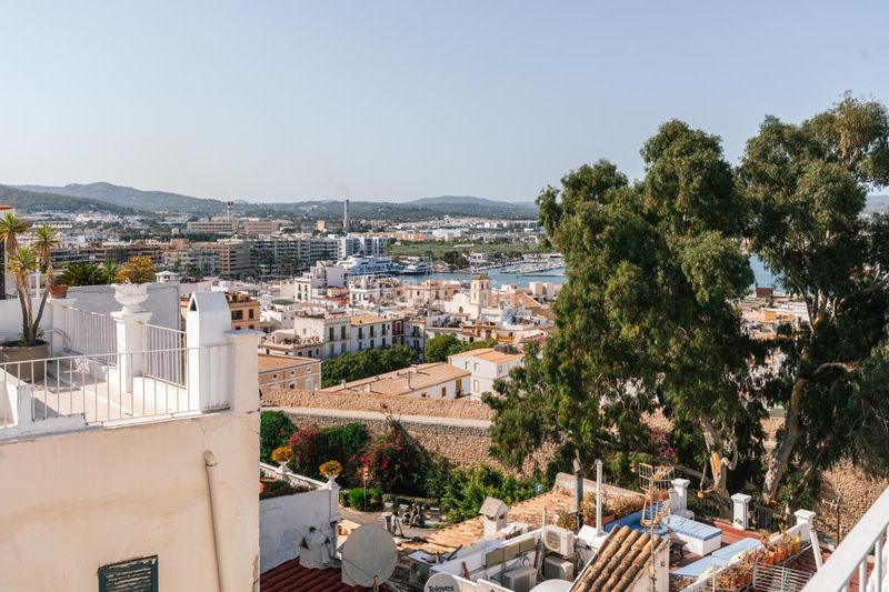 Foto a8459ebe-f1c6-440e-80ce-288c37508ebe. Dúplex en Dalt Vila-La Marina Ibiza