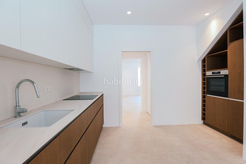 Foto b71c8683-4929-41e7-9aaa-8f1dcd9729f4. Dúplex en Dalt Vila-La Marina Ibiza