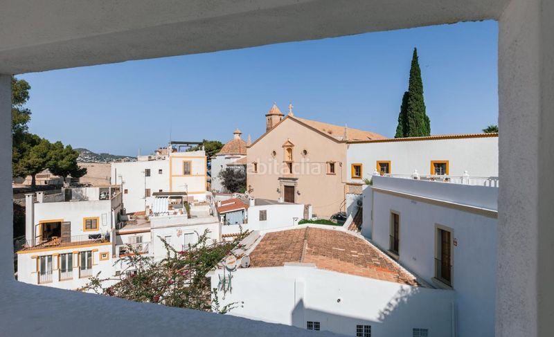 Foto d4cb4898-3513-4c68-8241-c5afbfbfc976. Dúplex en Dalt Vila-La Marina Ibiza
