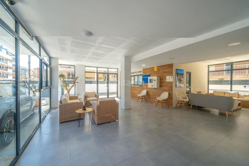 Foto 0eb4c2e2-9fba-4e56-916b-eec5c5a7b8d3. Edificio en Gran Playa Santa Pola