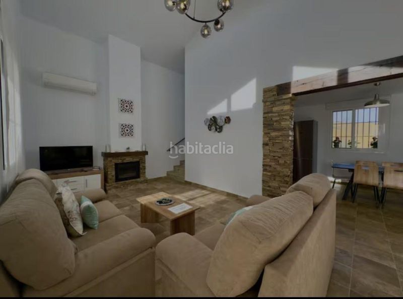 Foto 0ff36eb9-b615-4b21-b0df-558235a3c2c4. Casa amb calefacció aparcament piscina a Coín