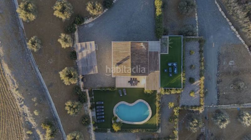 Foto 4623e196-e79c-4c0b-b407-d7bf12893712. Casa amb calefacció aparcament piscina a Coín