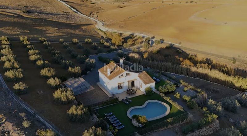 Foto ca6f3878-e1e7-4a4d-b4c0-1264e076a503. Casa amb calefacció aparcament piscina a Coín