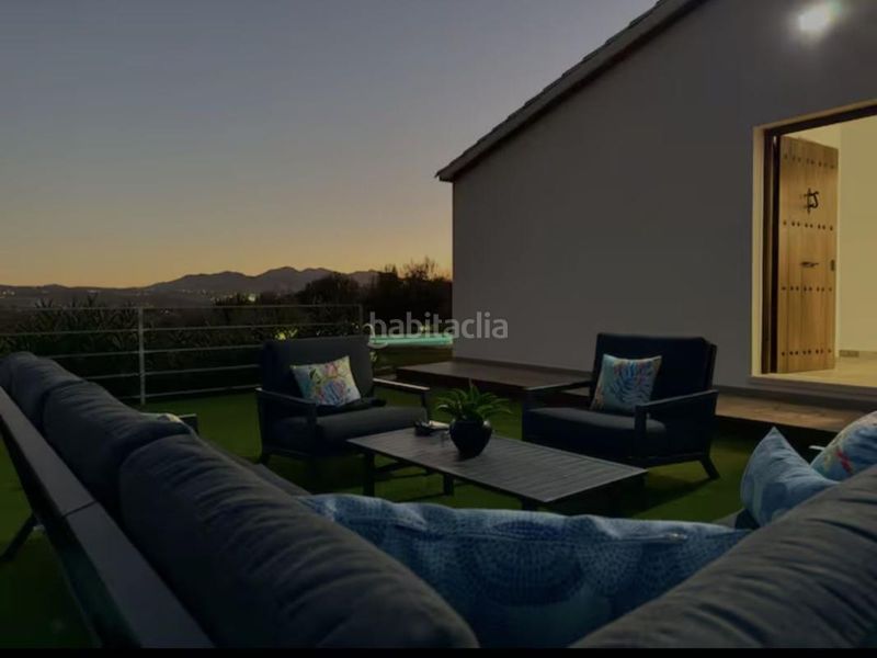 Foto ca928c06-5a21-44eb-b756-1ba7a9937067. Casa amb calefacció aparcament piscina a Coín