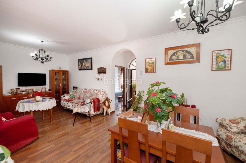 Foto 97584e26-78a1-445d-89a1-69a927208f8d. Casa amb calefacció aparcament a Pilas