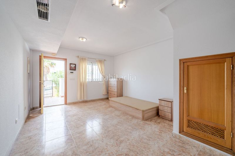 Foto a10a5ac3-e798-4850-a91d-4f07897f2c6a. Casa adosada en Zeniamar - Horizonte - La Campana Orihuela