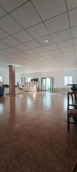 Foto 03dab405-712b-48d4-8ef1-e8084c268777. Edificio in Ondara