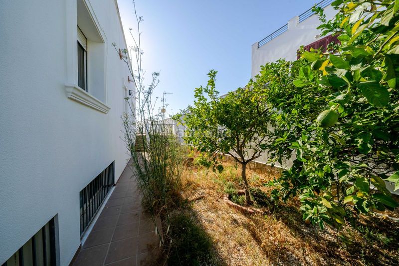 Foto 5bf14988-106c-404e-9948-27e2323bc7e9. Casa amb calefacció aparcament piscina a La Pedrera-Vessanes Dénia