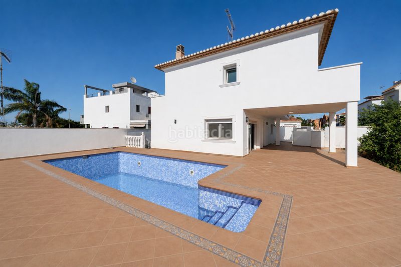 Foto e3036308-72ec-4781-9712-5e78d6a143b5. Casa amb calefacció aparcament piscina a La Pedrera-Vessanes Dénia