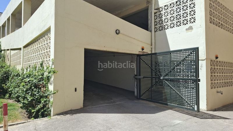 Foto 1a84fd0a-3b65-4f30-9a6c-9fd45f339e36. Aparcament cotxe a La Carihuela - Los Nidos Torremolinos