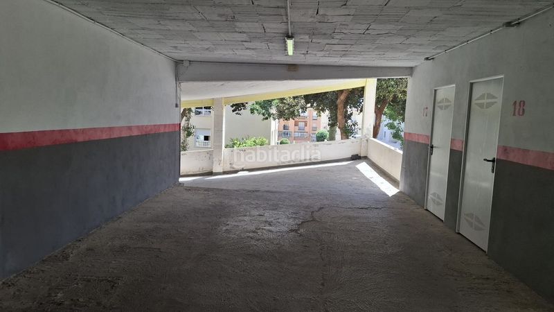 Foto d0a6c64d-007e-42d8-8281-7d8396872ca0. Aparcament cotxe a La Carihuela - Los Nidos Torremolinos