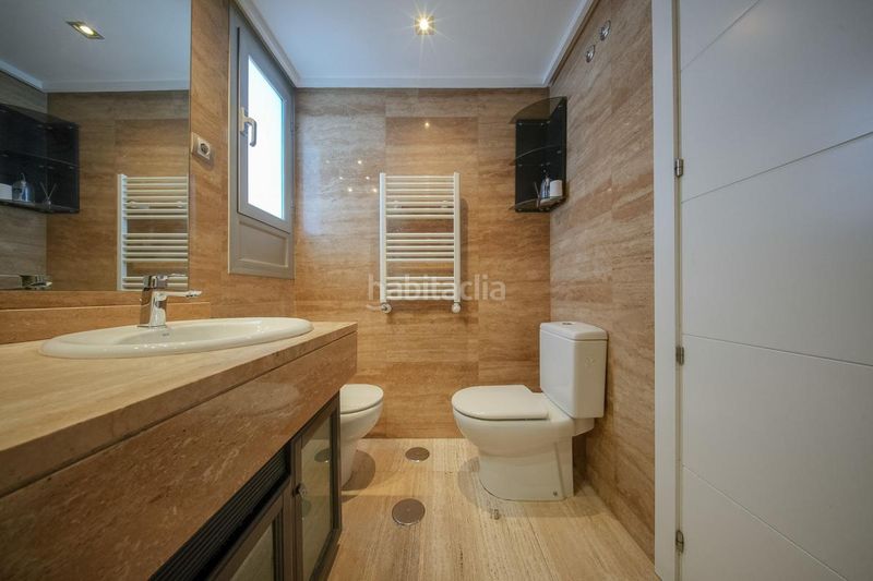 Foto e65fa0f9-fb63-45d3-8773-8591a800ed30. Àtic amb calefacció aparcament piscina a Peñagrande Madrid