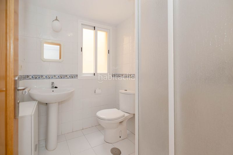 Foto ea6f2bed-5a89-4668-bdfe-fd22aa303917. Pis amb calefacció aparcament a Centro Estepona