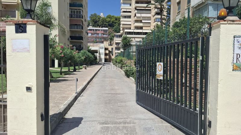 Foto 5a9afb96-9741-4051-95a6-52f73326c238. Aparcament cotxe a La Carihuela - Los Nidos Torremolinos