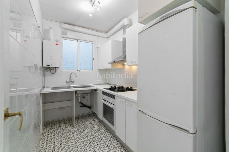 Foto a5372a73-f3c0-4abe-affa-4d975afee35d. Pis amb calefacció a Font de la Guatlla Barcelona