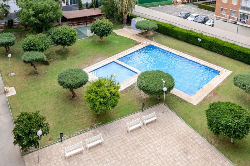 Foto 1b8a75b3-74c7-4233-94ba-18ff268d2cdf. Pis amb calefacció aparcament piscina a Rincón Bajo Benidorm
