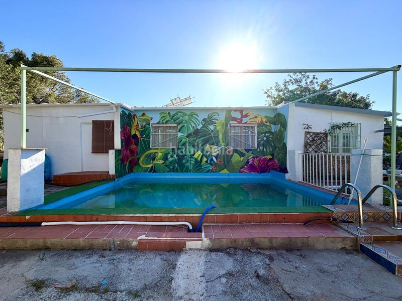 Foto f67e3d6f-b12c-4ebc-8456-6cae49082ff8. Masia amb calefacció aparcament piscina a Pedralba