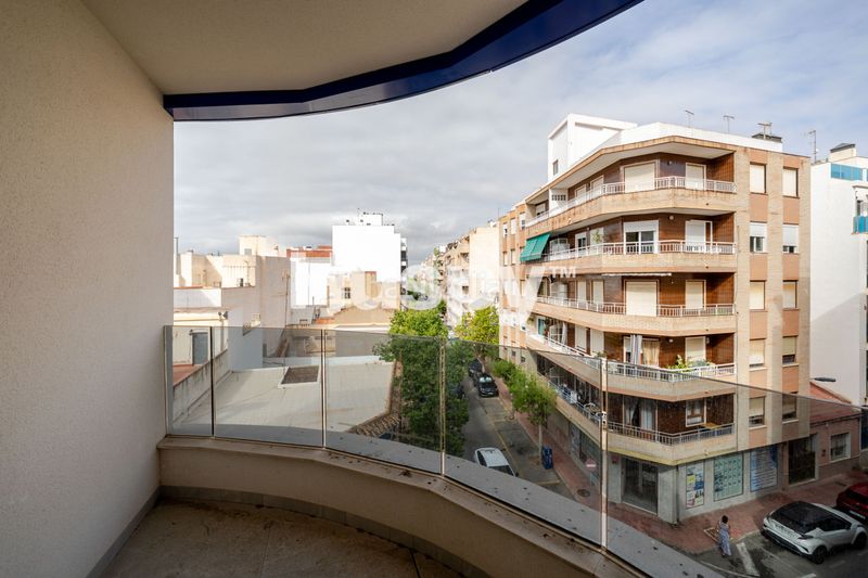 Foto a80847f2-25fa-4dbf-814c-7c2e7d4131f6. Etagenwohnung mit heizung pool in Las Piscinas Naturales Torrevieja