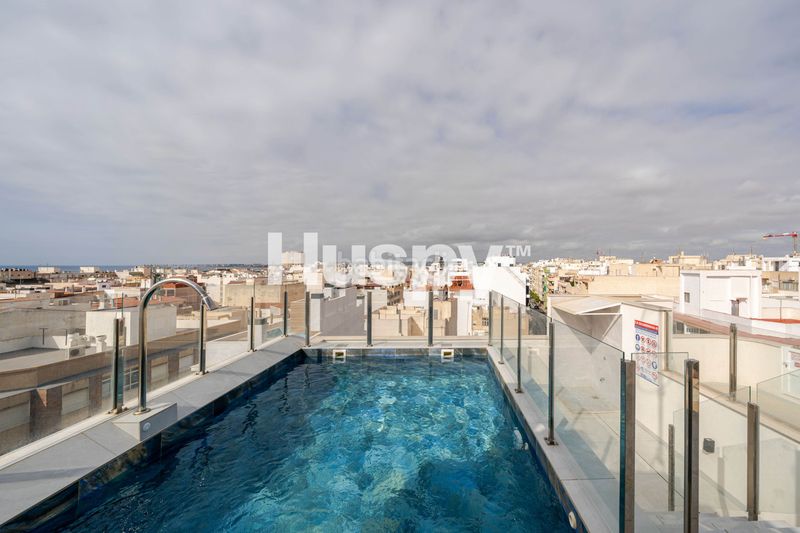 Foto afe132aa-3c28-4480-8a58-7a7e7323dd3c. Etagenwohnung mit heizung pool in Las Piscinas Naturales Torrevieja