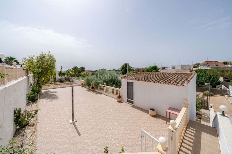 Foto 449ae937-2a1b-4785-9d66-e44ca4a163a8. Casa amb calefacció aparcament piscina a Albatera