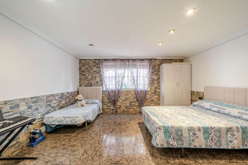 Foto e2a69340-3795-43b6-a4f0-5b3bd2e5166f. Casa amb calefacció aparcament piscina a Albatera