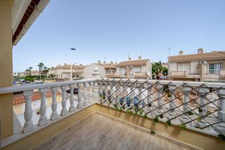 Flat  Calle licenciado vidriera