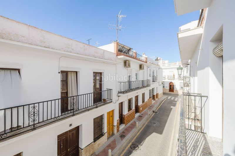 Foto 085802ea-e860-4fbc-b49f-14f614719a22. Casa adossada amb calefacció a Centro Nerja