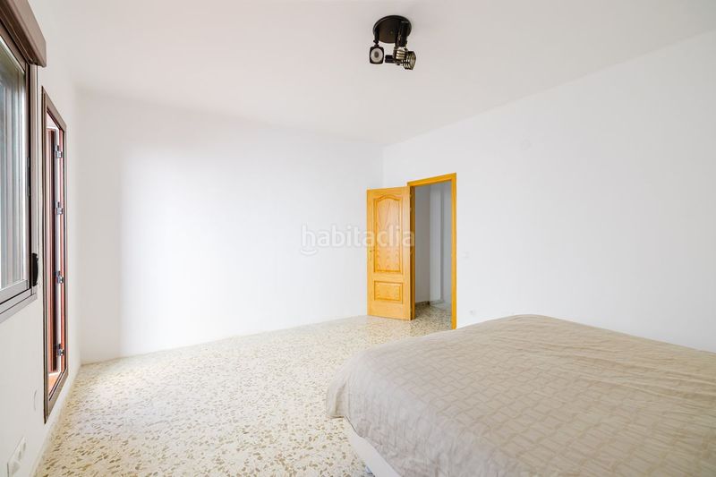 Foto 68343568-e467-4290-a9ac-8ee5709a3e44. Casa adossada amb calefacció a Centro Nerja