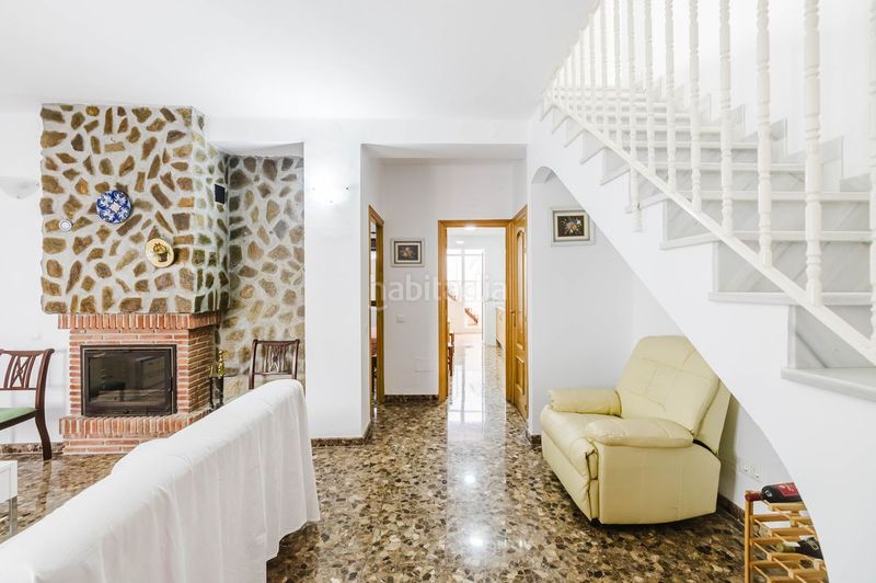 Foto ff7a1803-8acf-4ea9-868f-07067aebf18c. Casa adossada amb calefacció a Centro Nerja