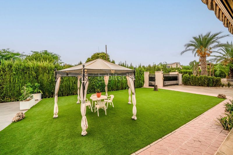 Foto 29d242d0-28af-4e96-8ffc-306690aa5b51. Casa amb calefacció aparcament piscina a La Algoda - Matola - Llano de San José Elche / Elx