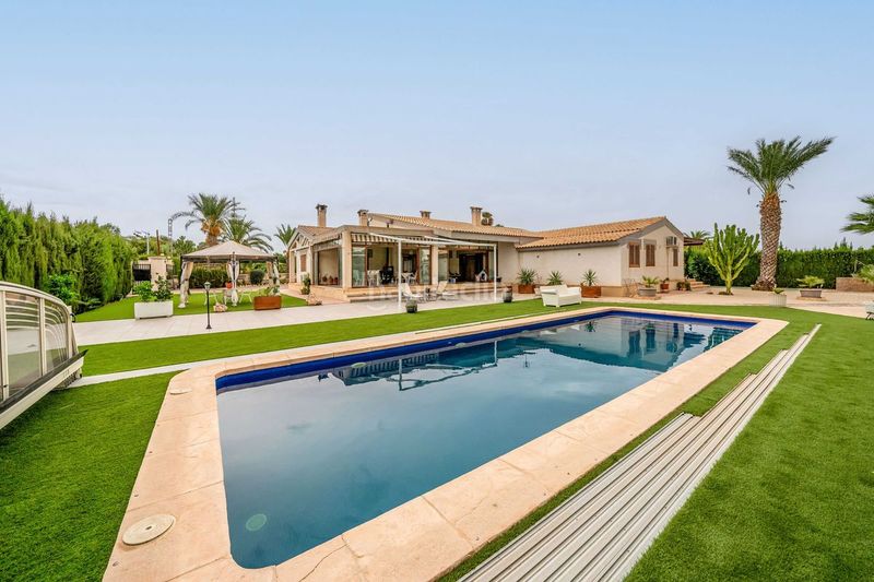 Foto 550a56ef-93aa-47dc-b282-df7d8138b322. Casa amb calefacció aparcament piscina a La Algoda - Matola - Llano de San José Elche / Elx