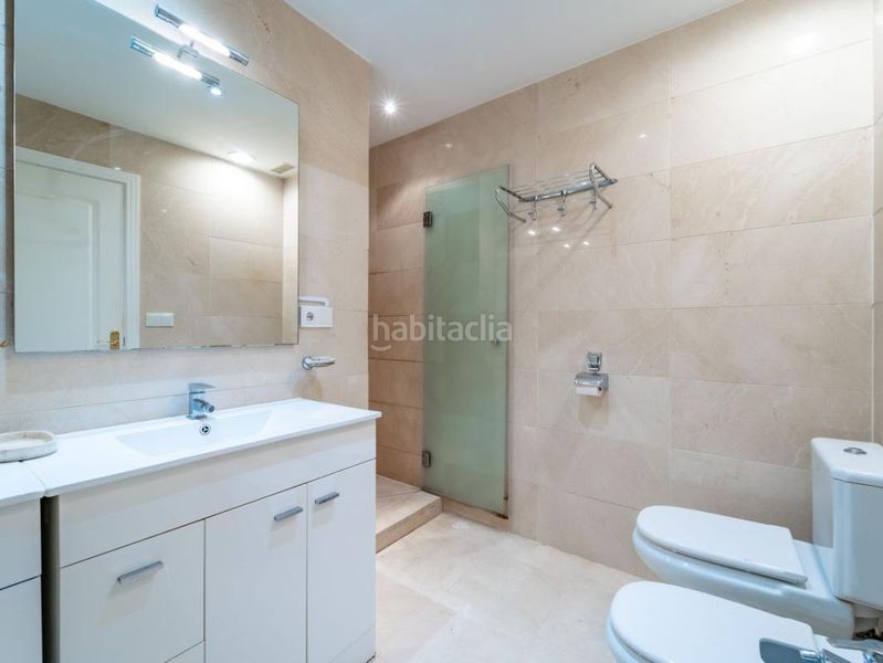 Foto a1f92ed3-58d4-4401-8250-87887c0040e0. Pis amb calefacció aparcament piscina a los arqueros - puerto del almendro Benahavís