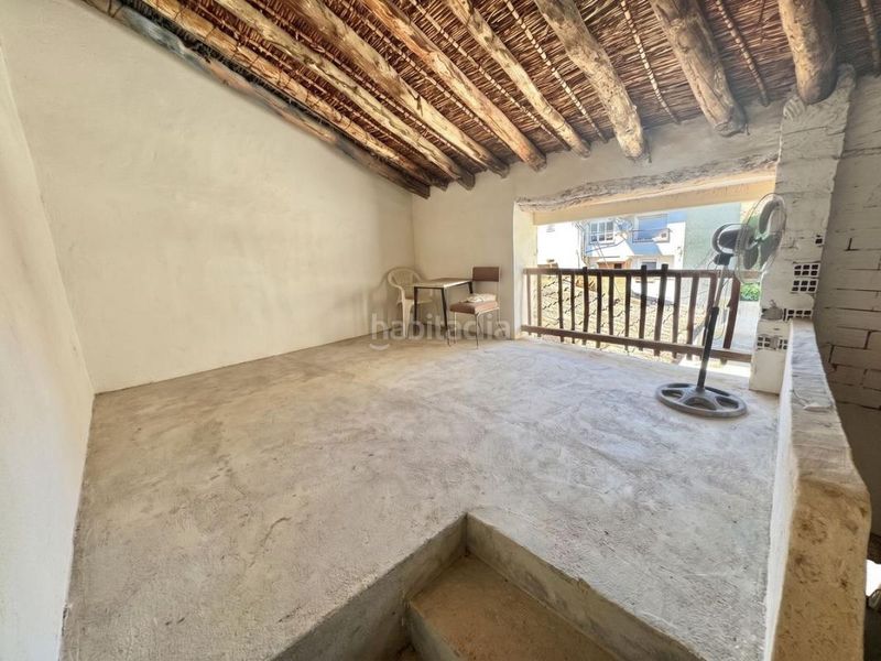 Foto b5bc5198-3384-4285-8ff8-a40a5c34ea5b. Casa adossada amb calefacció a Ayora