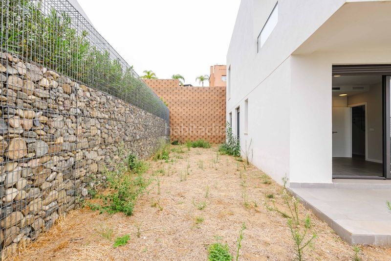 Foto b62e269a-494a-4737-baaf-9c6bfb336d99. Casa adossada amb calefacció aparcament piscina a Mijas