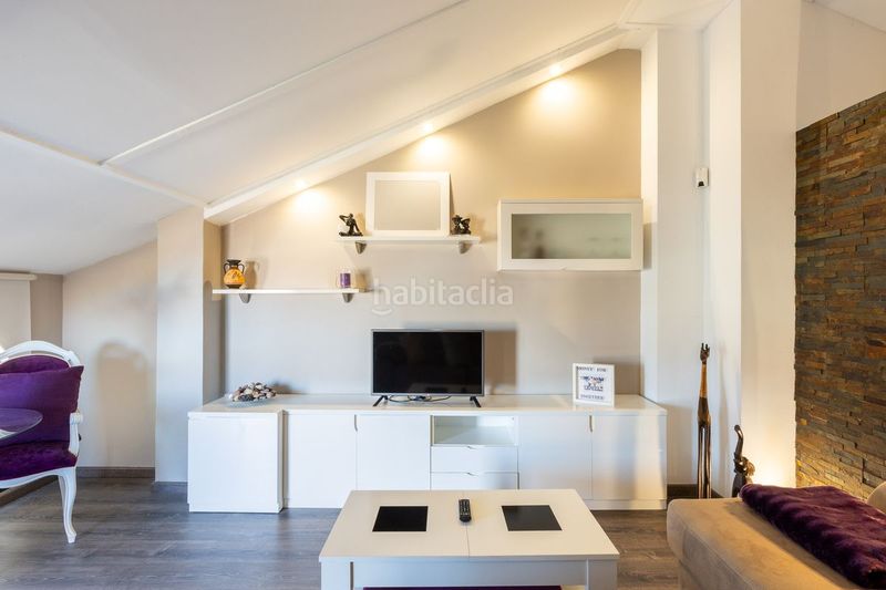 Foto 3c7e98a5-359c-4998-9093-3b0e85a40e29. Casa aparellada amb calefacció aparcament a Alaquàs