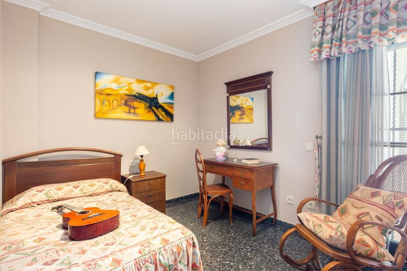 Foto 4df9ce62-cfc8-4d79-956e-be9ed8848127. Casa aparellada amb calefacció aparcament a Alaquàs