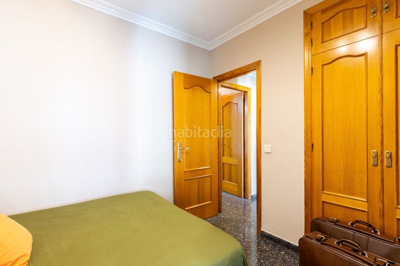 Foto 6397eee7-e555-4780-bf5e-1e6306d7b4a3. Casa aparellada amb calefacció aparcament a Alaquàs