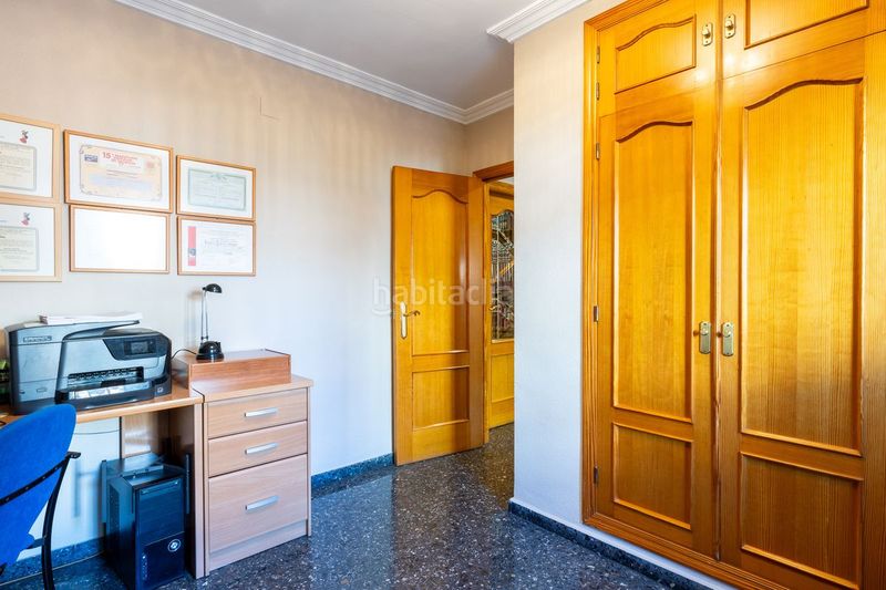 Foto e635d69c-b50a-440d-a59e-c9124238ecb7. Casa aparellada amb calefacció aparcament a Alaquàs