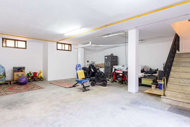 Foto ff578fb4-0777-4bd2-972d-ed5275a57b7f. Casa aparellada amb calefacció aparcament a Alaquàs