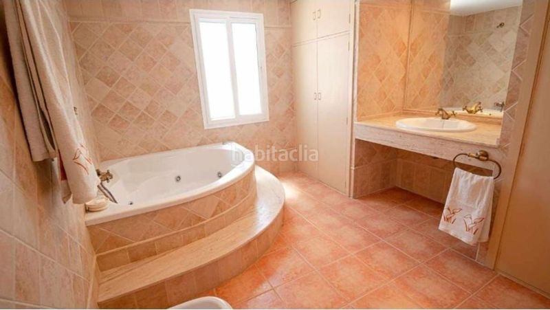 Foto 4d8384cf-be20-4dbc-82e2-91e7e80bac3e. Casa amb calefacció piscina a Marchena