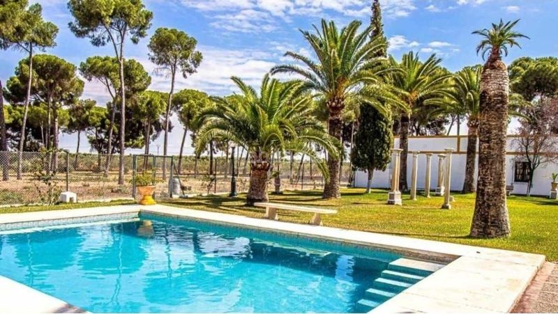 Foto 5272d814-3f5d-4a3a-b703-c3531bacb2a9. Casa amb calefacció piscina a Marchena