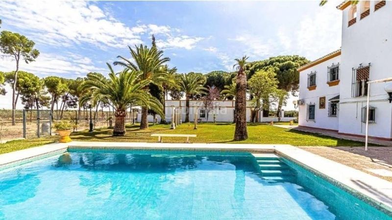 Foto fdcc50d4-8052-42e5-9714-a45aeb9c9637. Casa amb calefacció piscina a Marchena